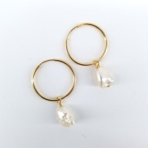 'Hera' Keishi Pearl Gold Hoop Earrings