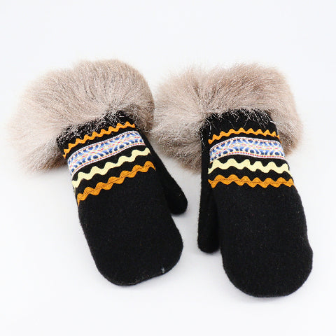 Caribou Fur Duffel Mitt - Arts and Heritage St. Albert