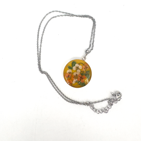 Round Pressed Flower Necklace