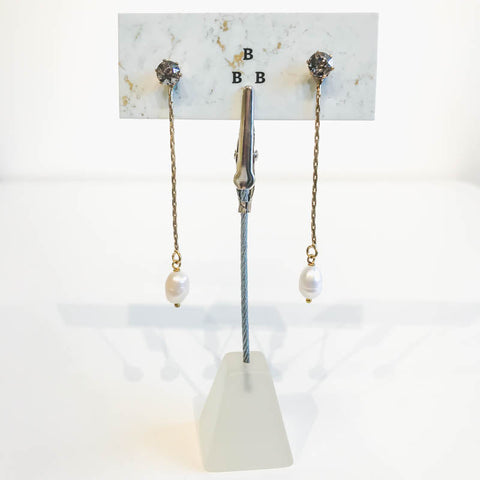 Hanging Earring With Pearl