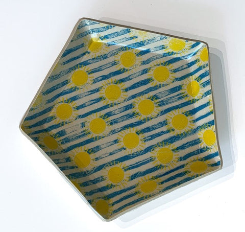 Sunshine 5 Sided Plate Medium - Arts and Heritage St. Albert